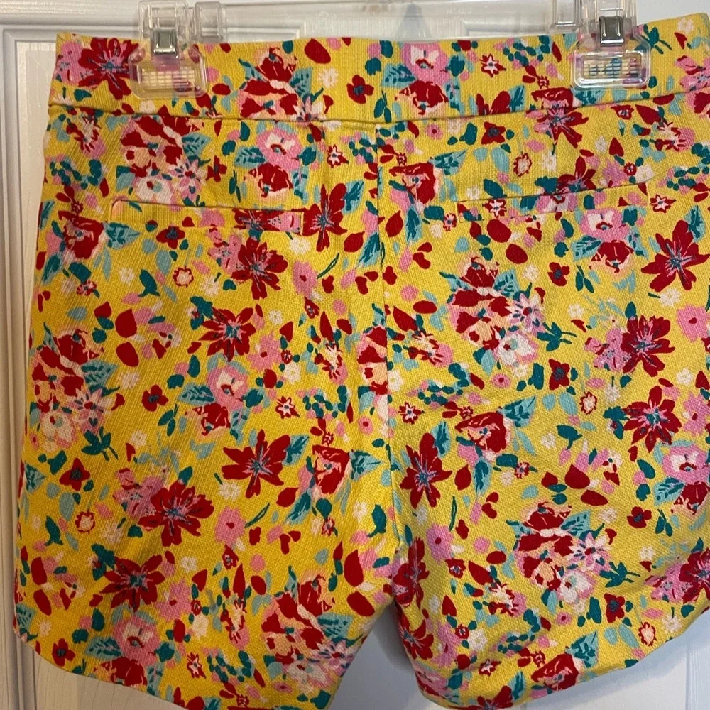 J Crew yellow shorts w/ floral pattern sz 4 EUC - Picture 4 of 11